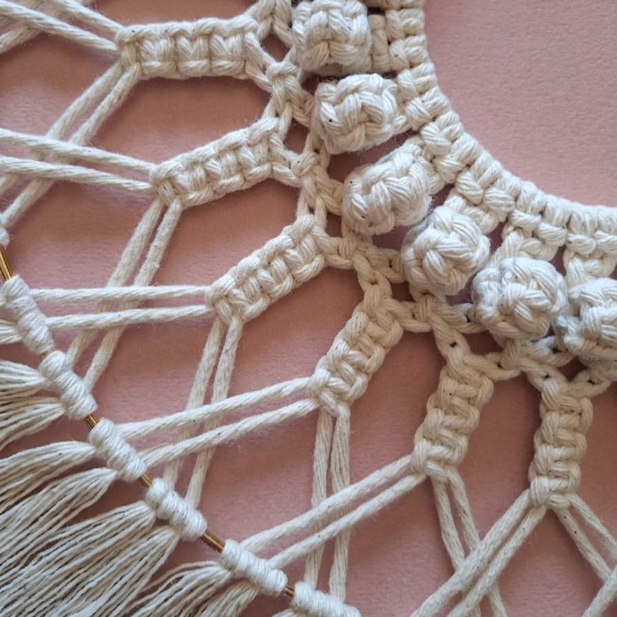 Sol da Vida – Macramé Redondo Artesanal para Parede e Centro de Mesa