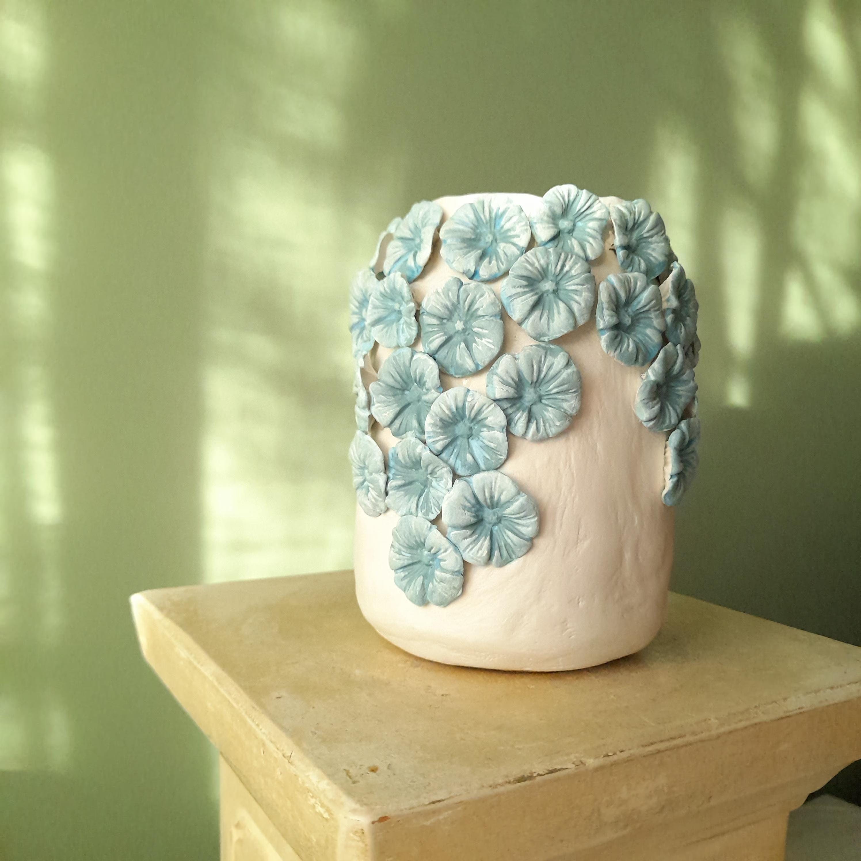 Hydrangea Vase – Handmade Air Dry Clay Sculpture with Sculpted Floral Detail