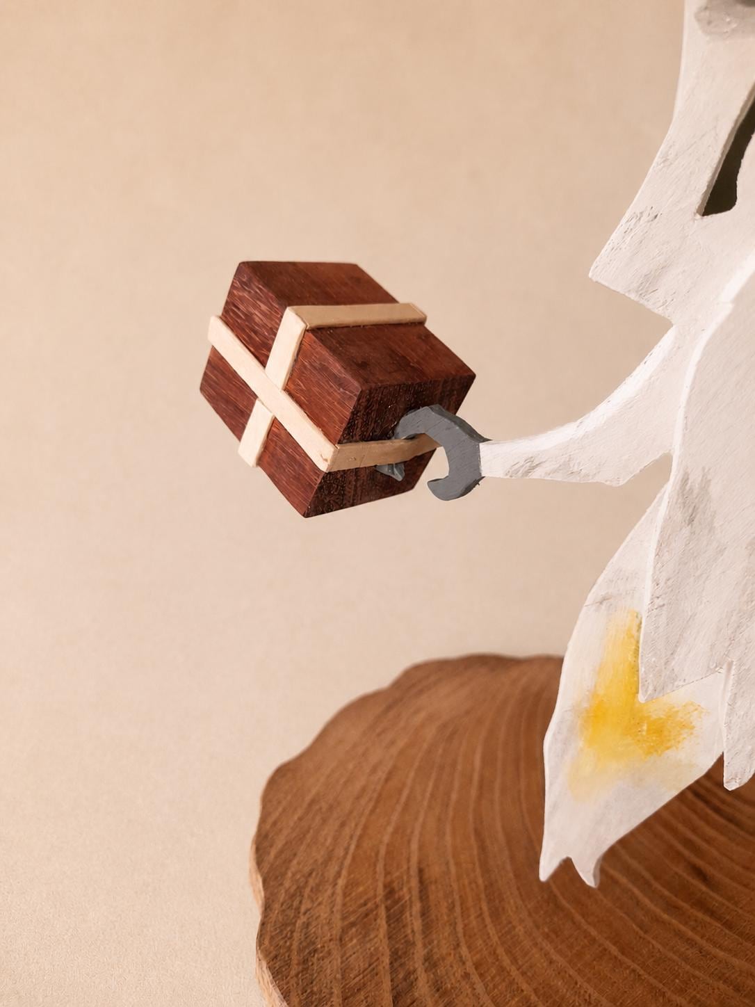 Cockatoo Sculpture – Handmade Wooden Tropical Bird Figurine with Parcel Detail
